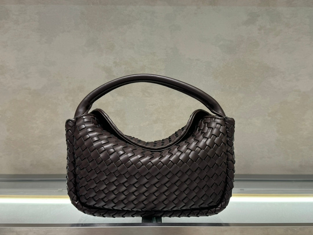 1XA83B (Fashionable leather bag )