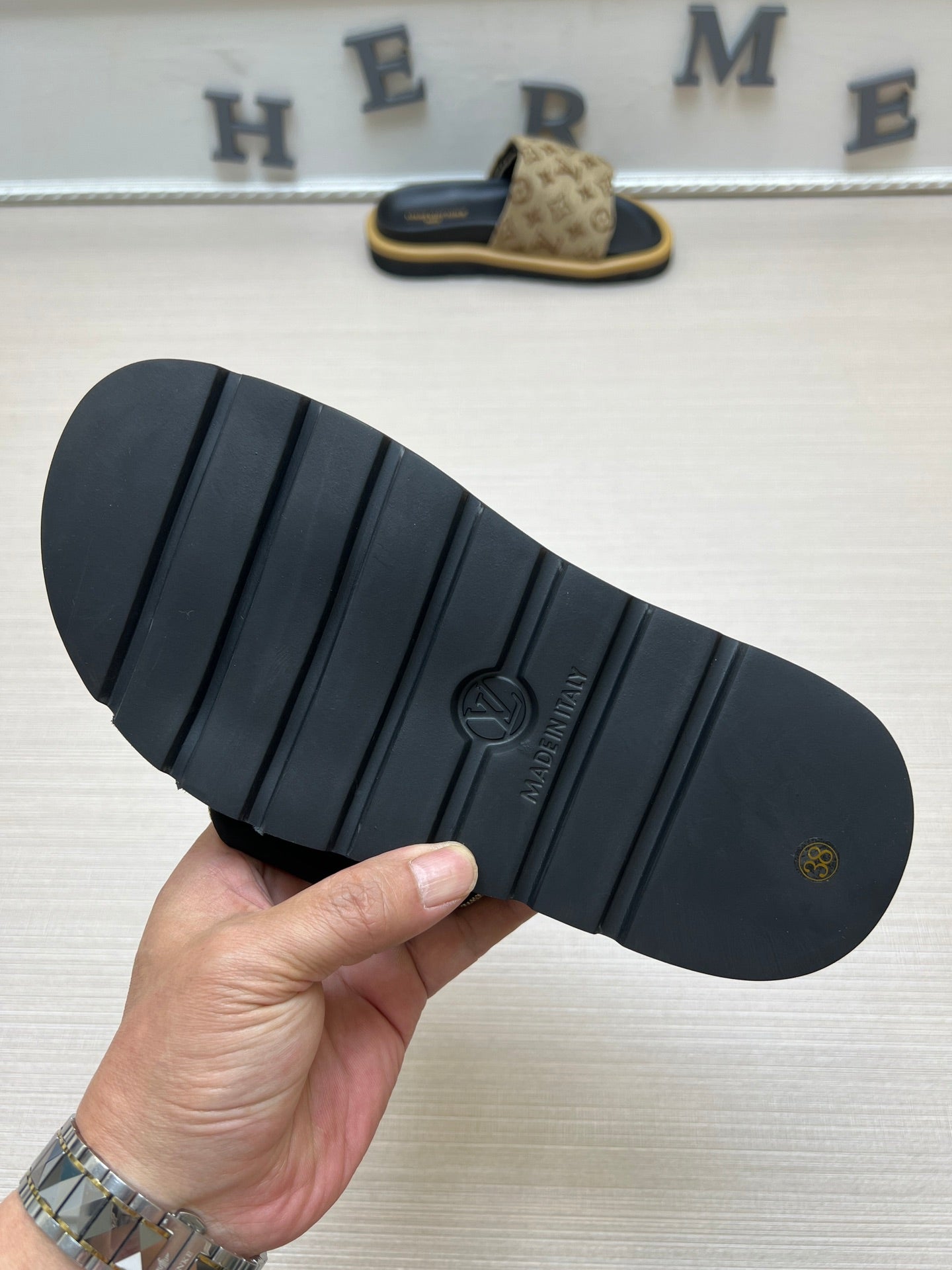 54E100Z   fashion  slippers Sole thickness 5cm