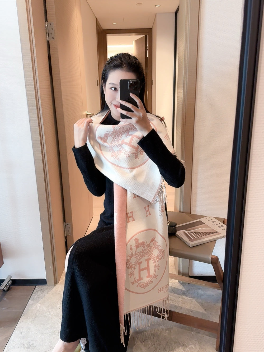 14H447W　 Fashion scarves