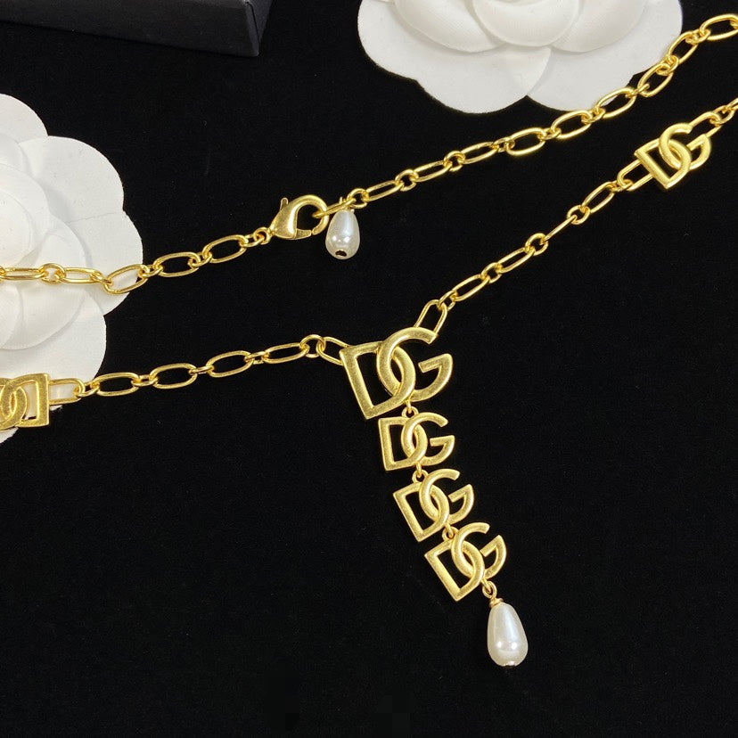 14A586X  Fashionable and high quality Necklaces