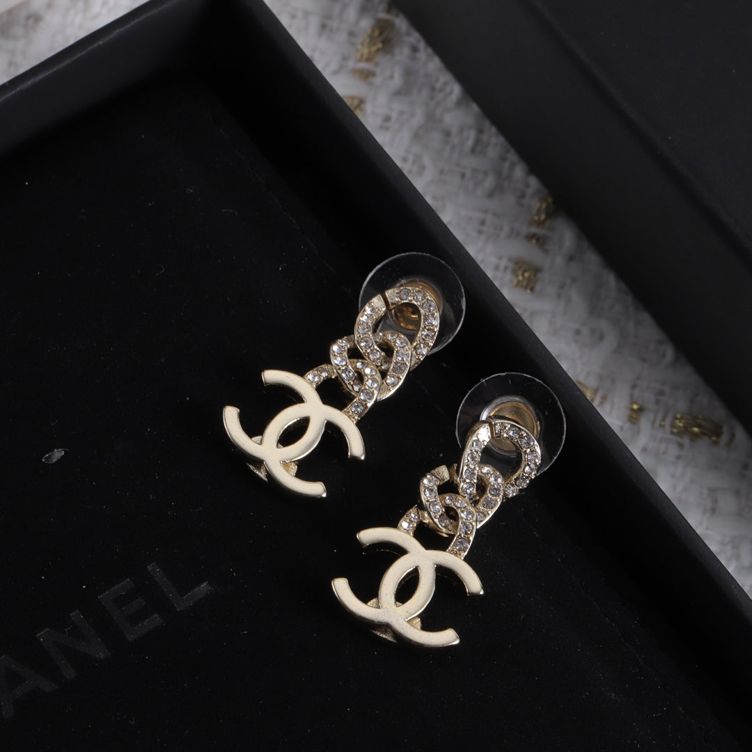 14C493E  Fashionable and high quality Earrings