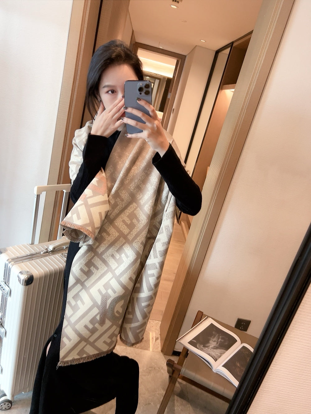 14F438W　 Fashion scarves