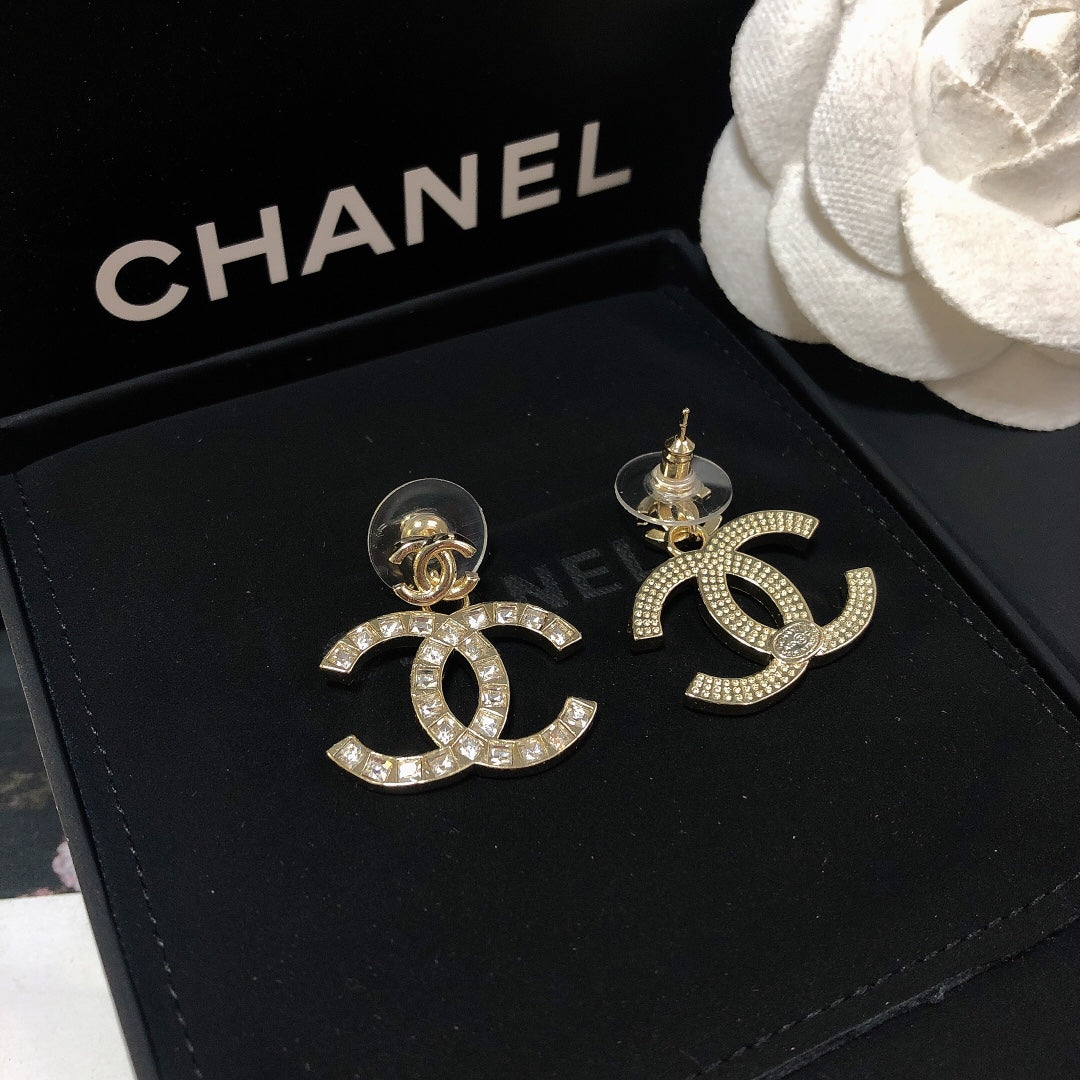 14C66E  Fashionable and high quality earrings