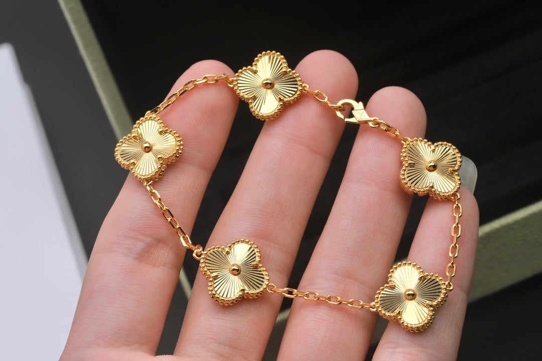 5XVA180K (1:1 High quality 5 flowers bracelets)