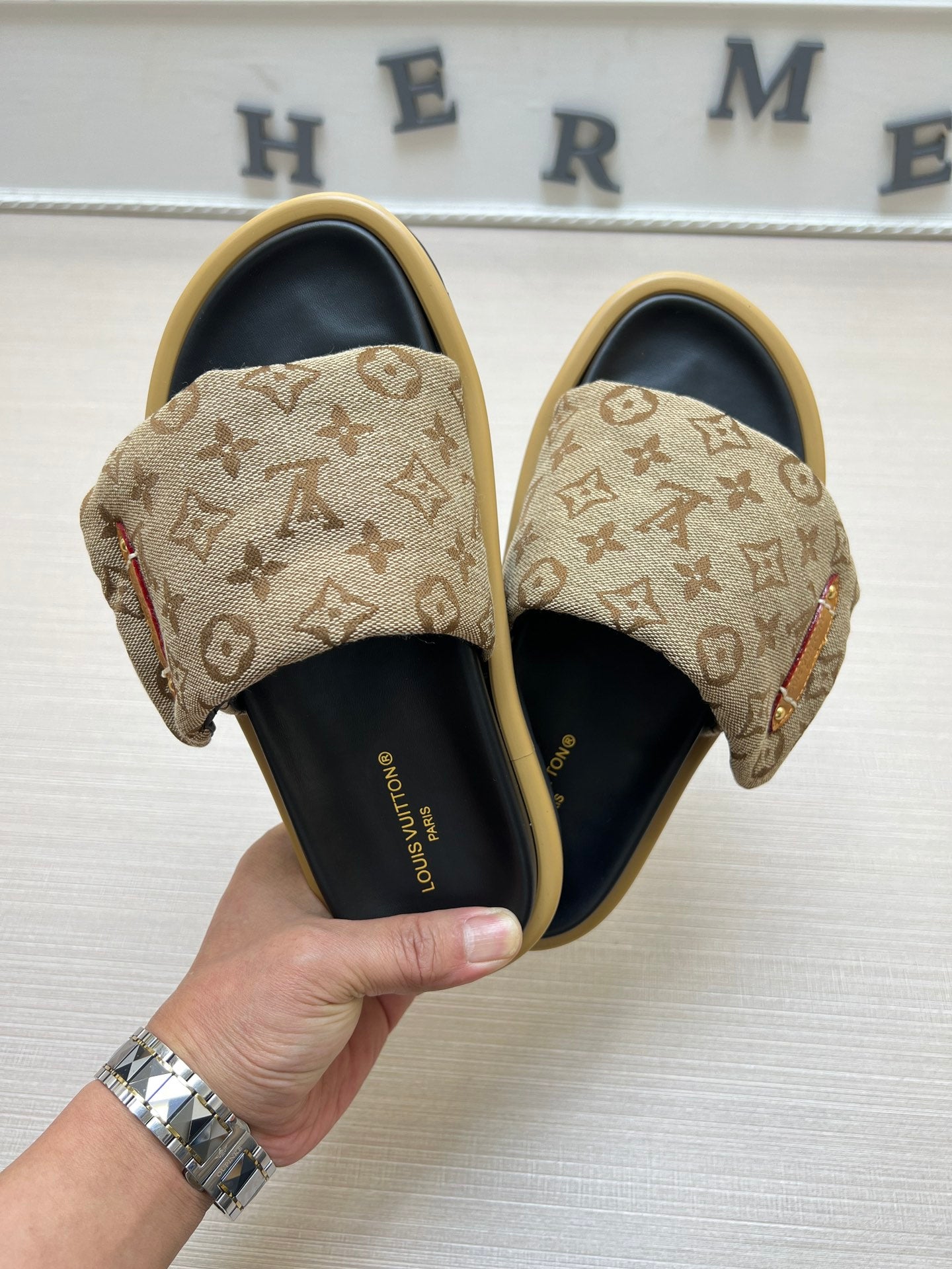 54E100Z   fashion  slippers Sole thickness 5cm