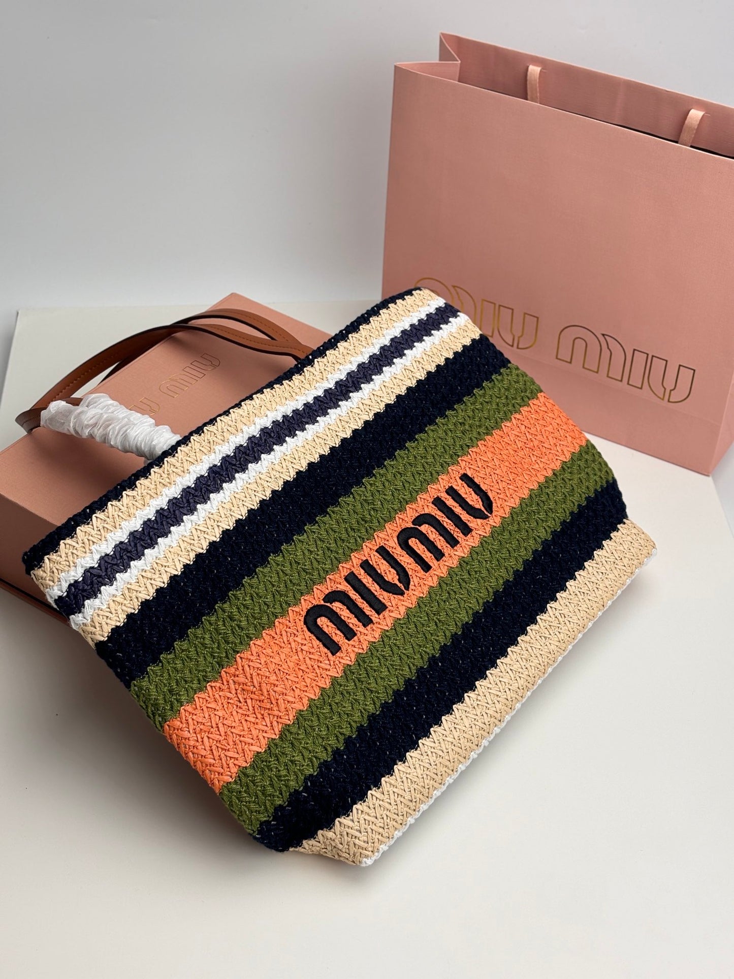 1XA78B (Fashion Woven Bag)