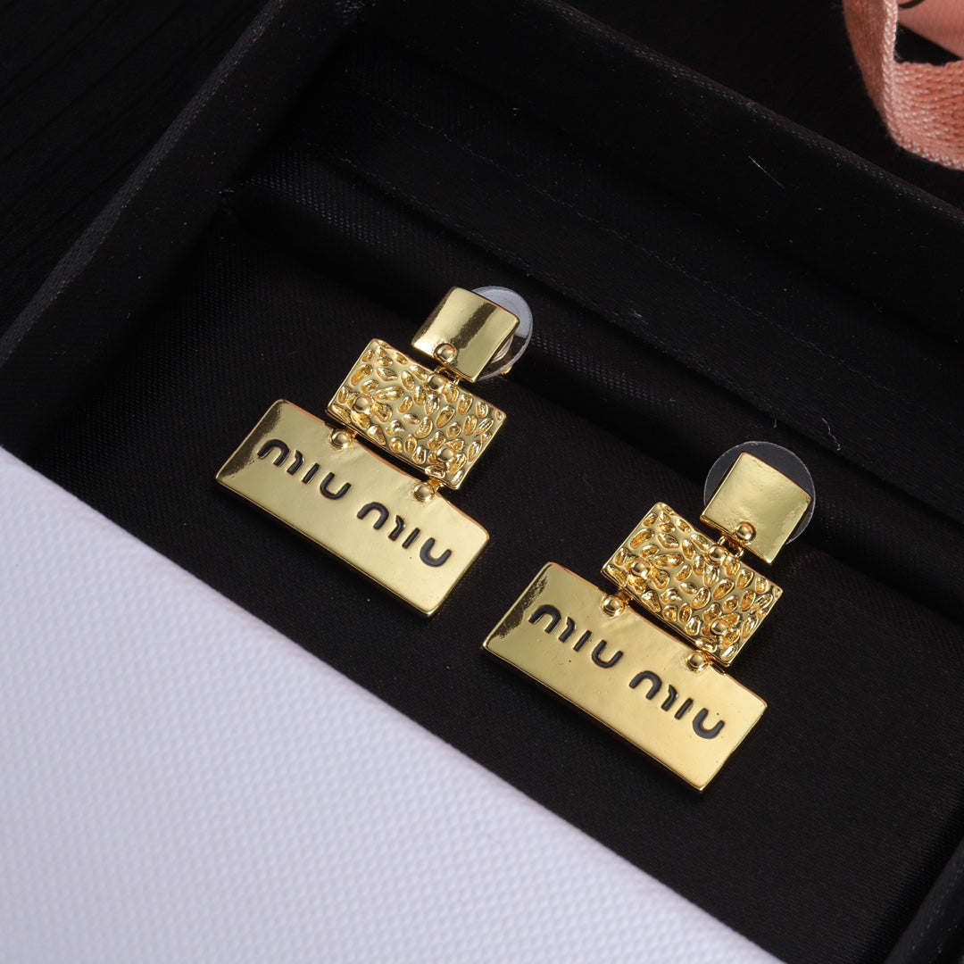 14A524E  Fashionable and high quality Earrings