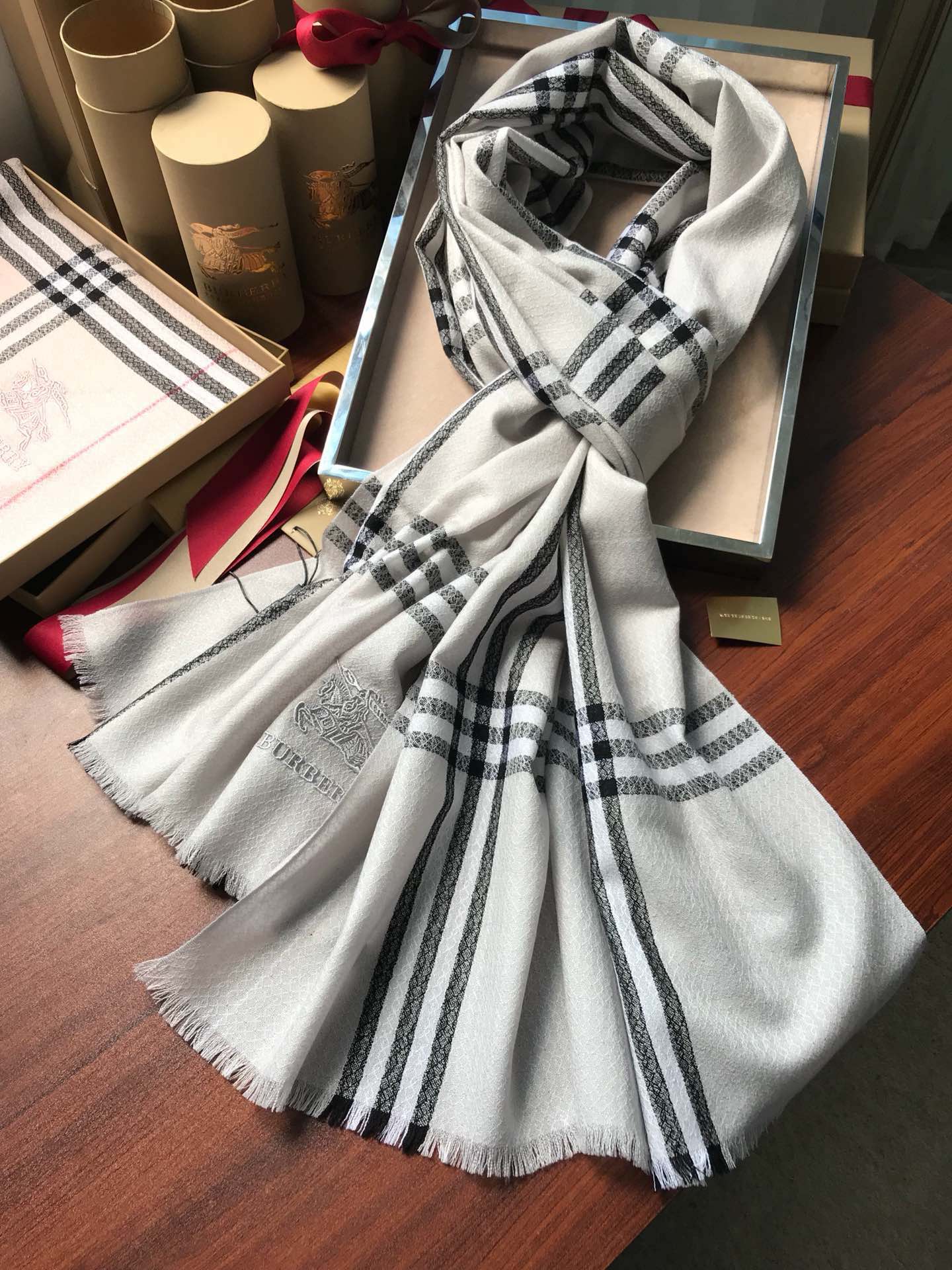 14R225W　Fashion scarves