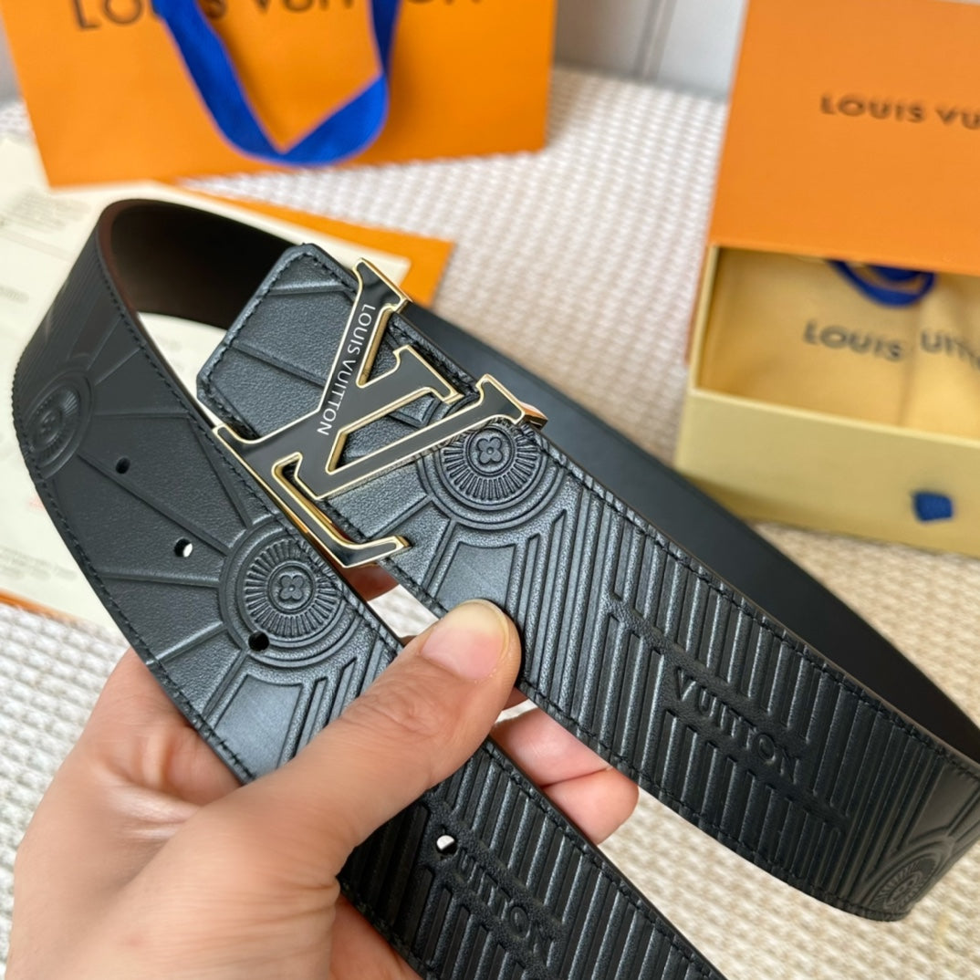 14E48P   (High quality leather belt With full package)