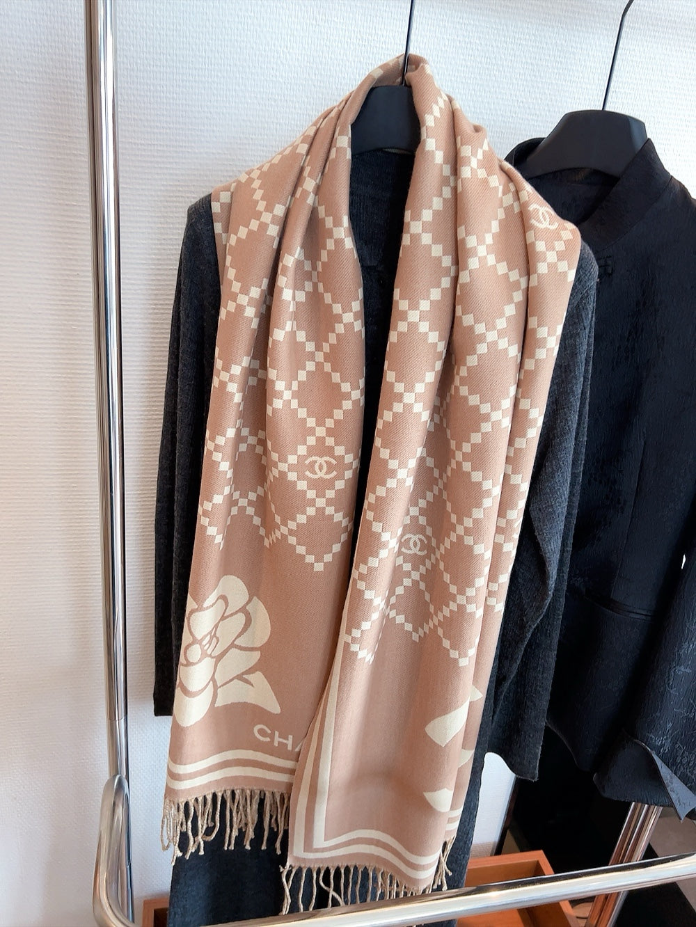 14C356W　 Fashion scarves