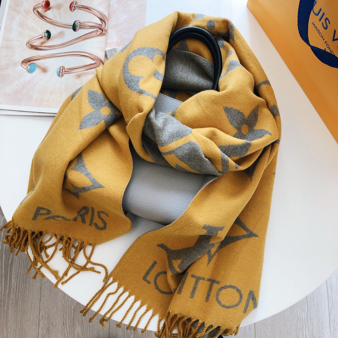 14E210W　Fashion scarves