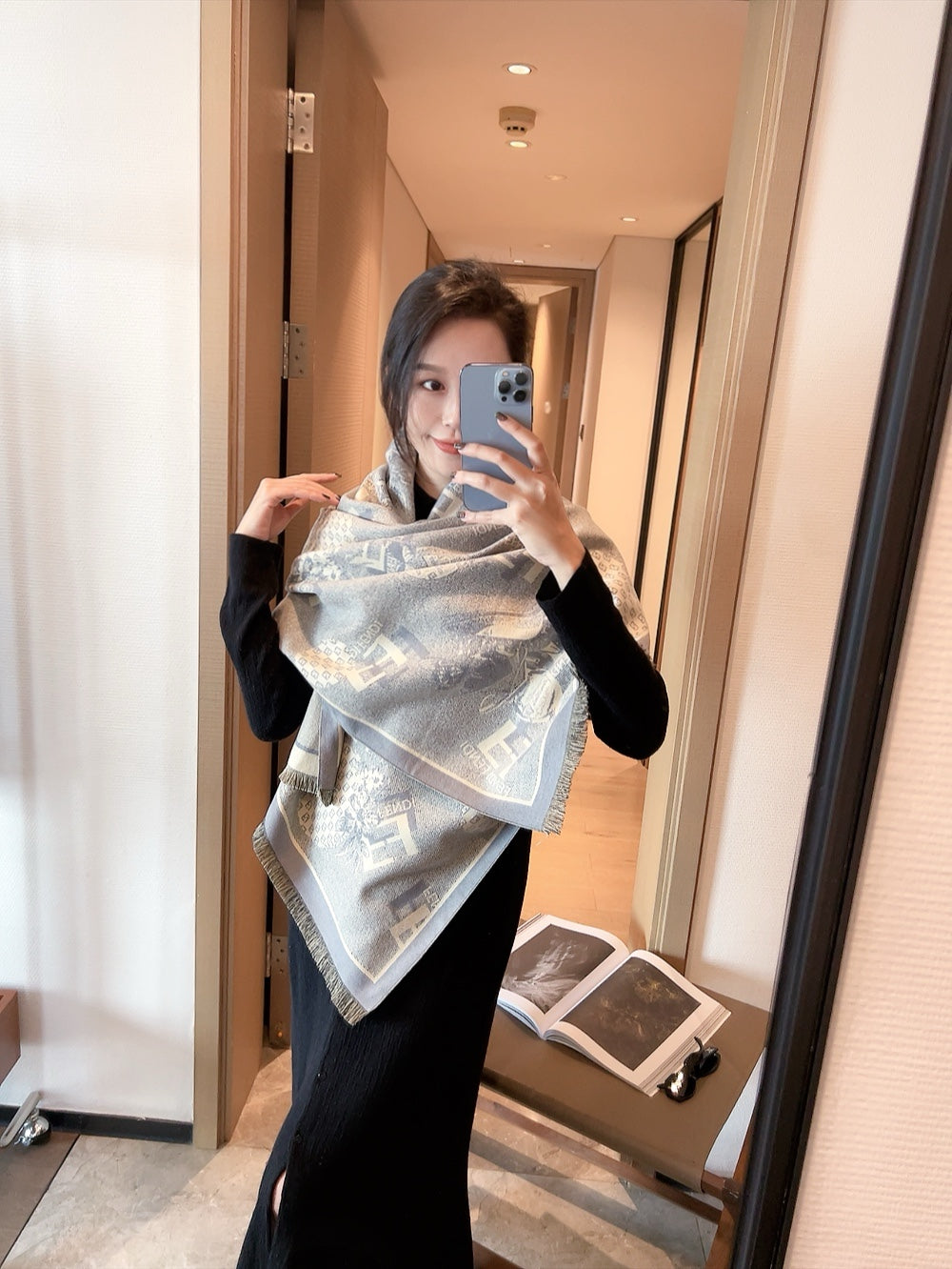 14F326W　Fashion scarves