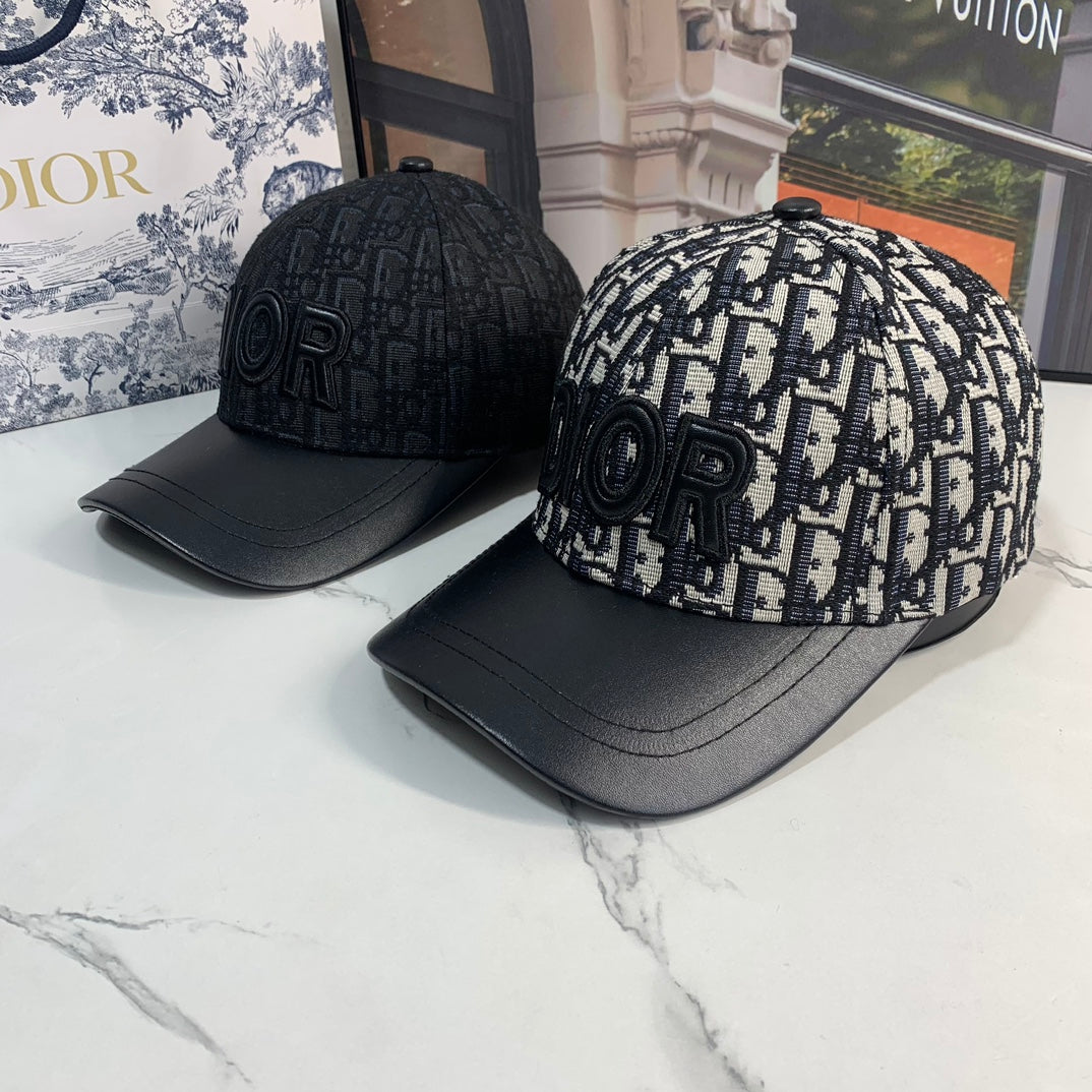 14D99M   Fashion hats