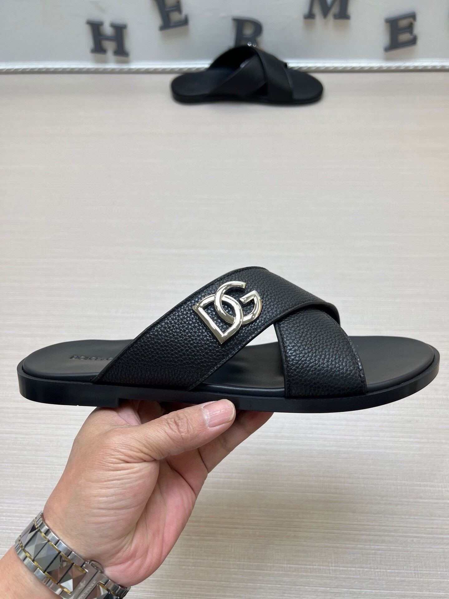 54A20Z    fashion slippers