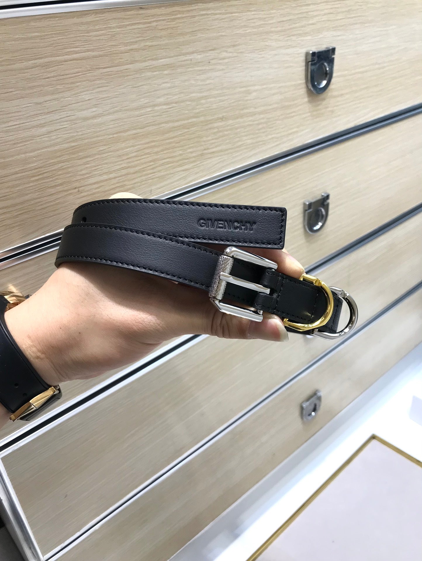 14GV95P   (High quality leather belt With full package)