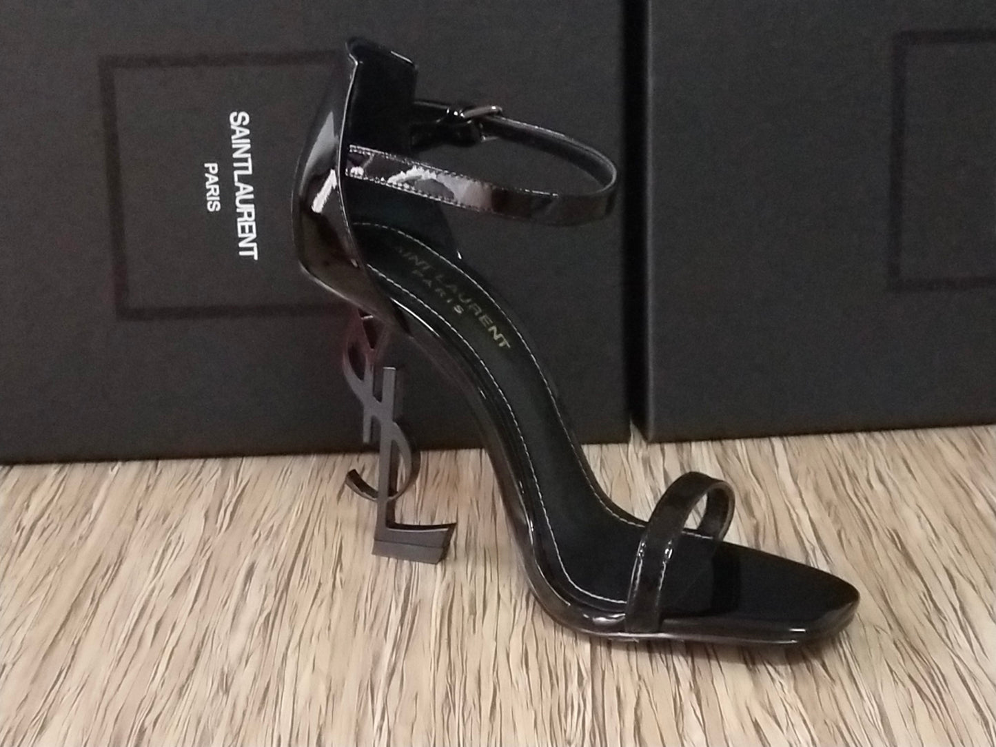 1: 1 High -quality leather high heels（patent leather）  2XSL147Z