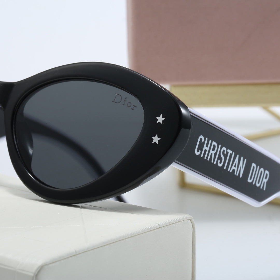 74D114T  fashion Sunglasses