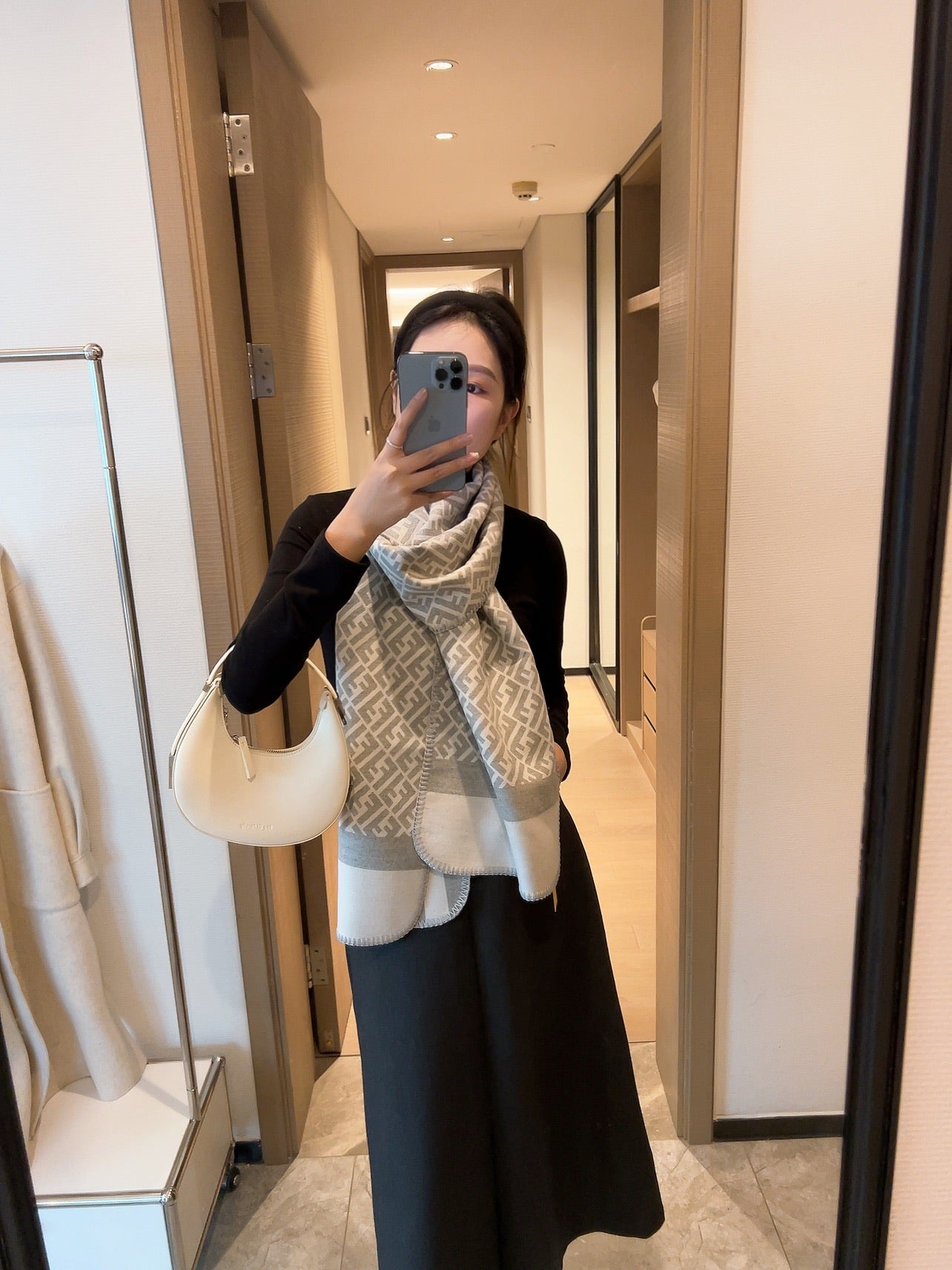 14F220W　 Fashion scarves