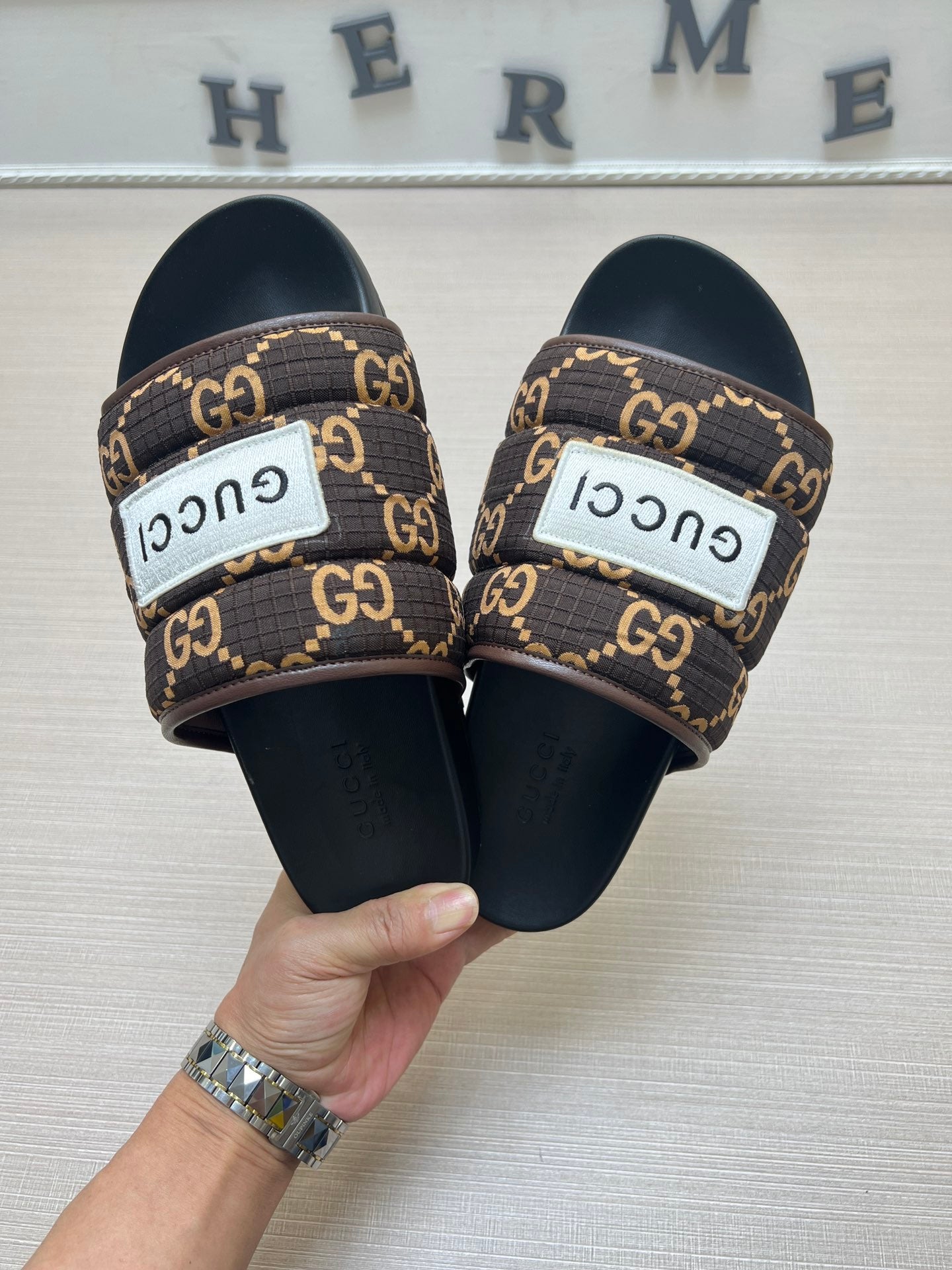 54B49Z    fashion  slippers