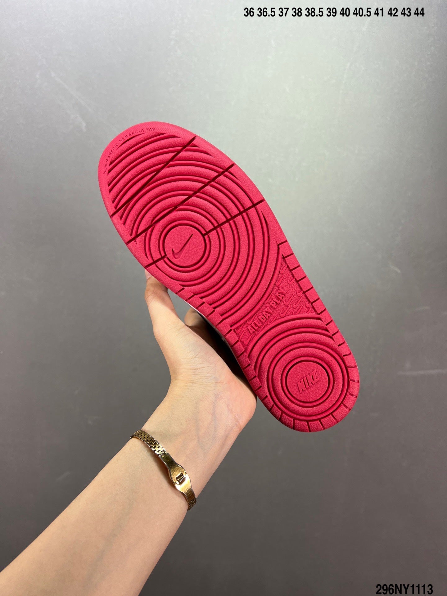 4YN39Z  Fashion Sneakers (No Box, August-October Big Sale)