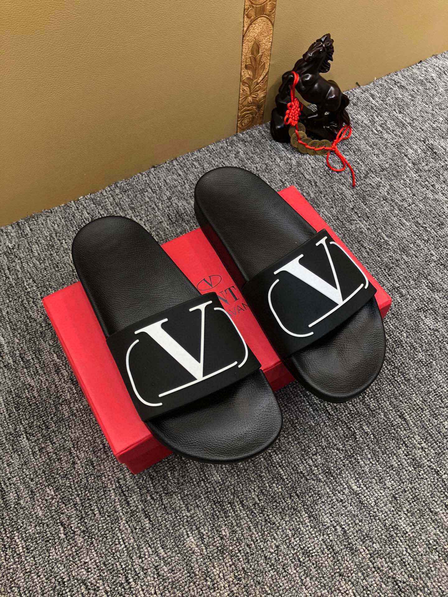 54VL52Z    fashion slippers