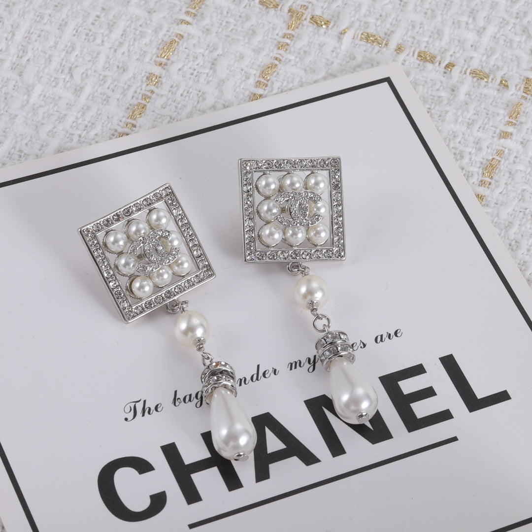 14C376E   Fashionable and high quality  Earrings