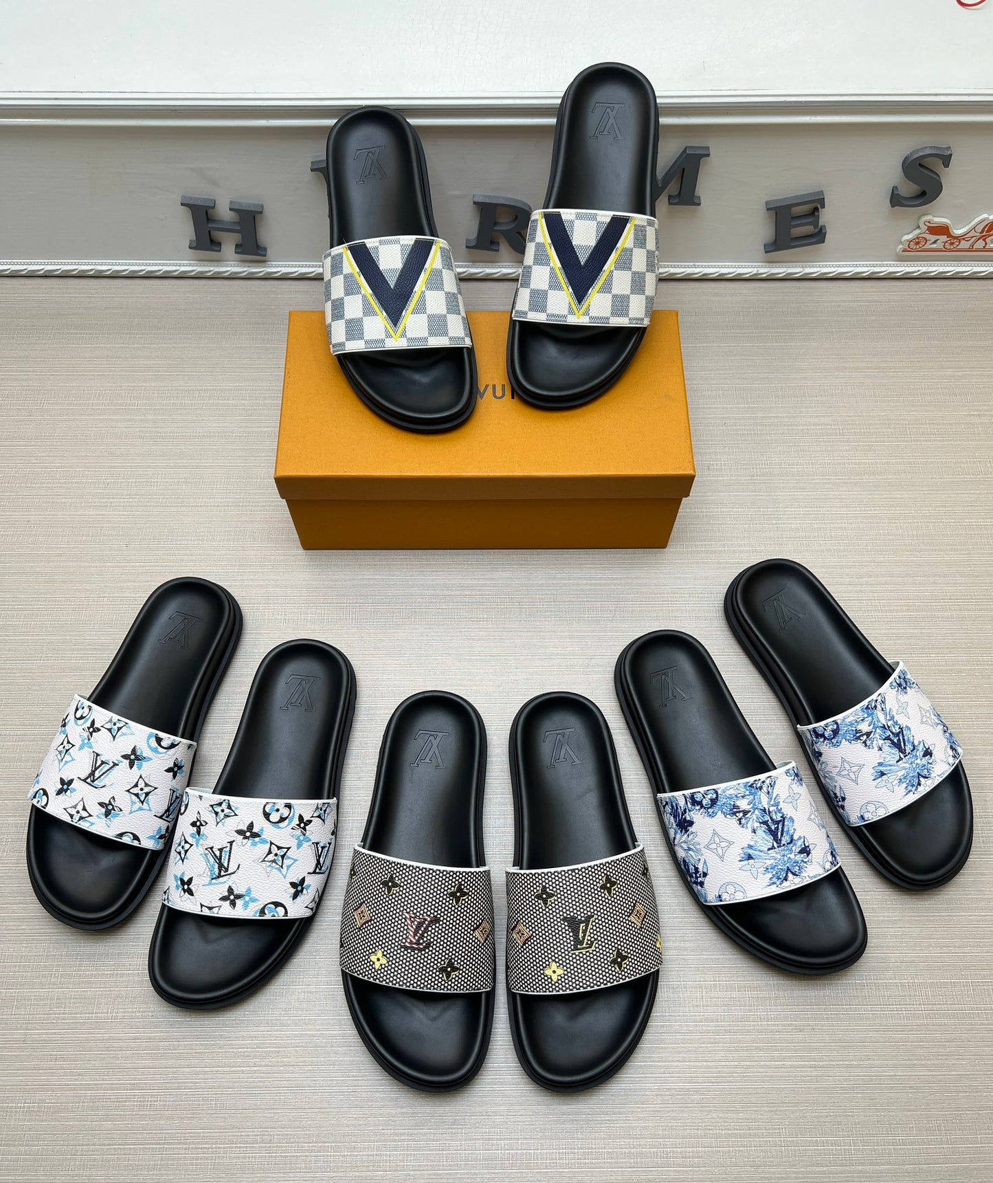 54E70Z   fashion  slippers