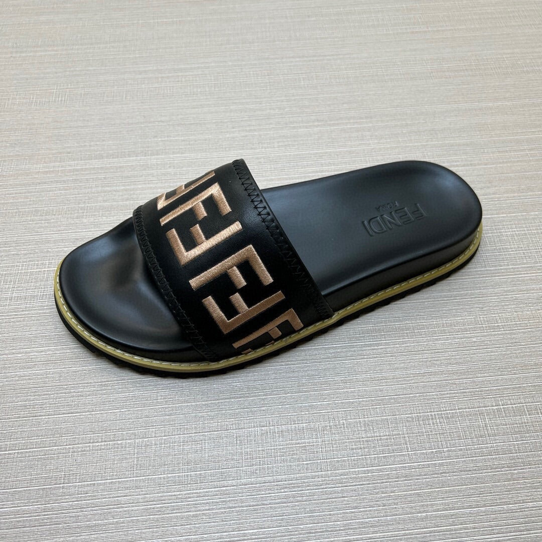 54F25Z    fashion slippers