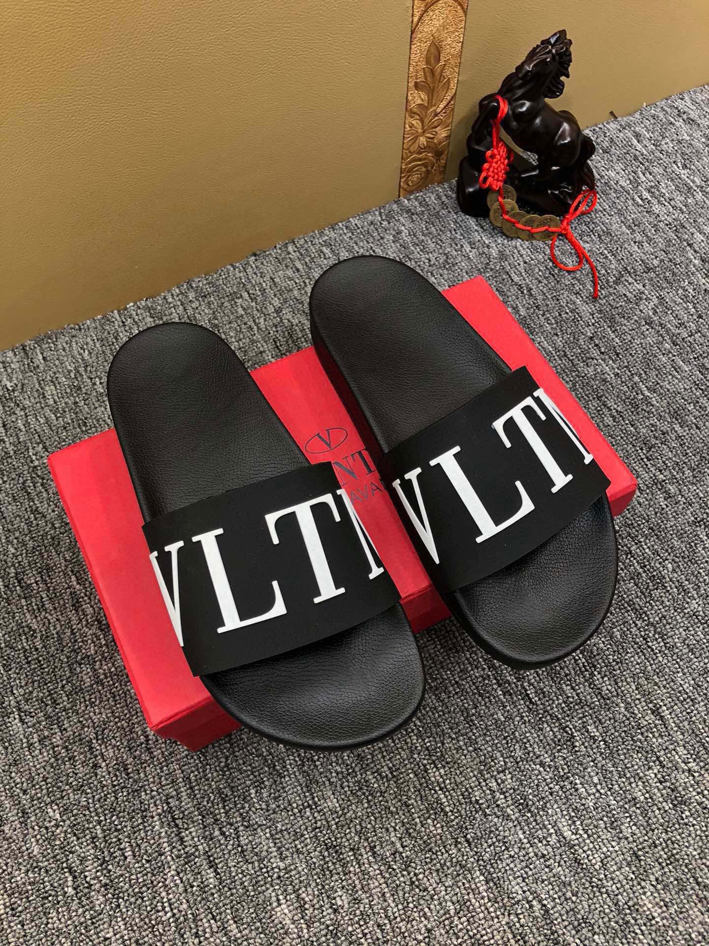 54VL52Z    fashion slippers