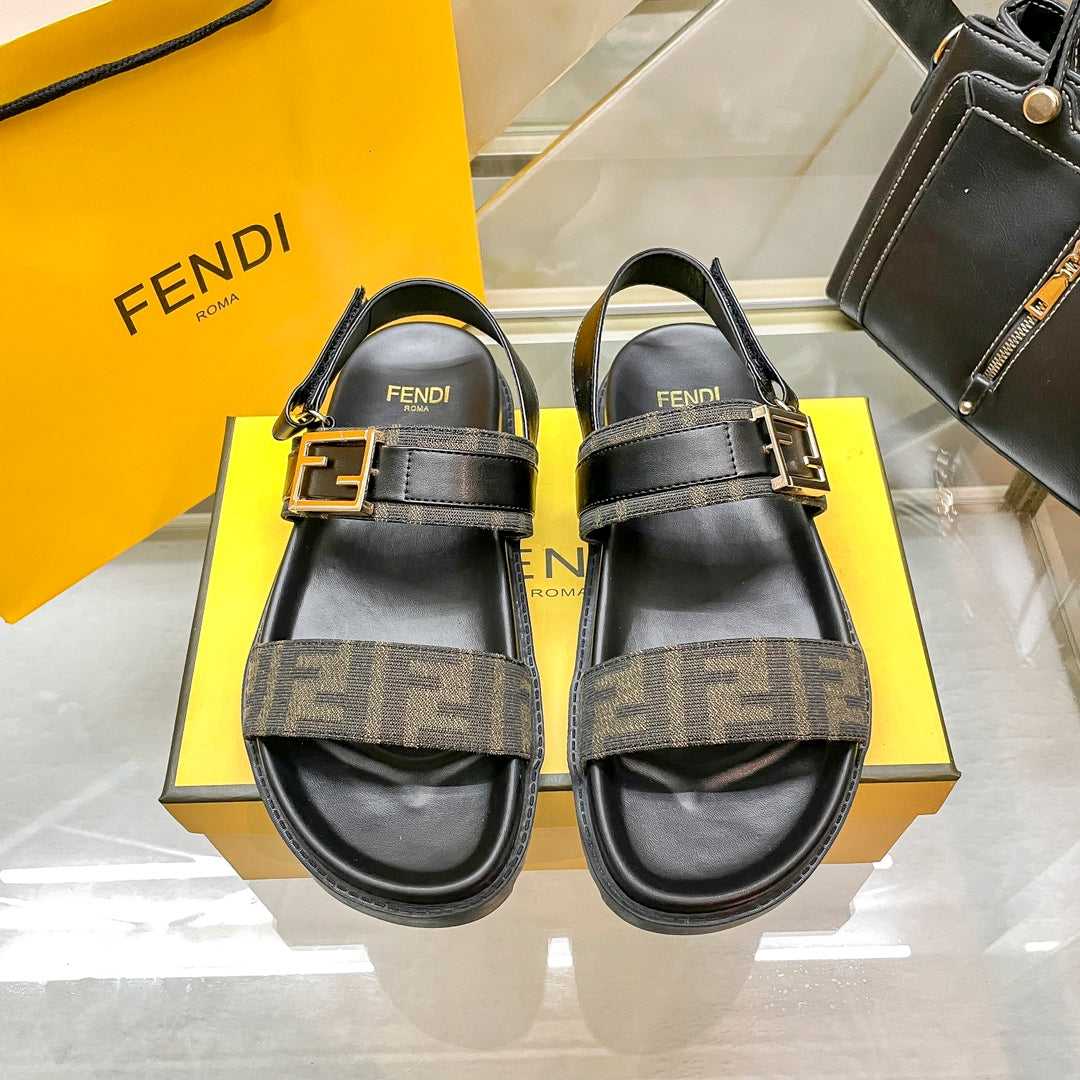 14F71Z  fashion sandals