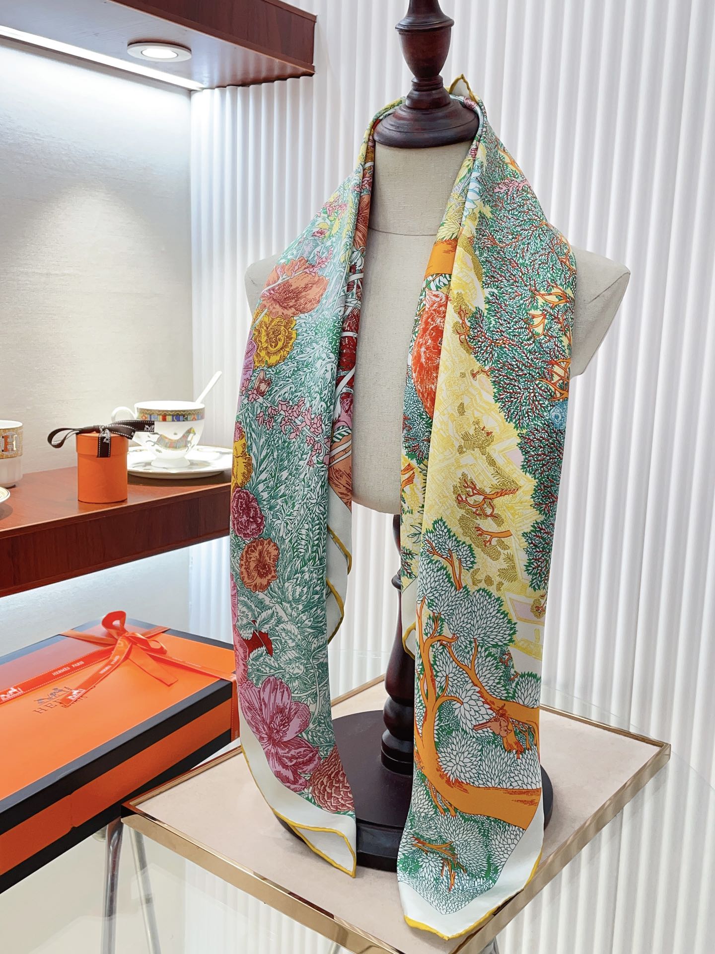 14E108W  Fashion high quality scarves