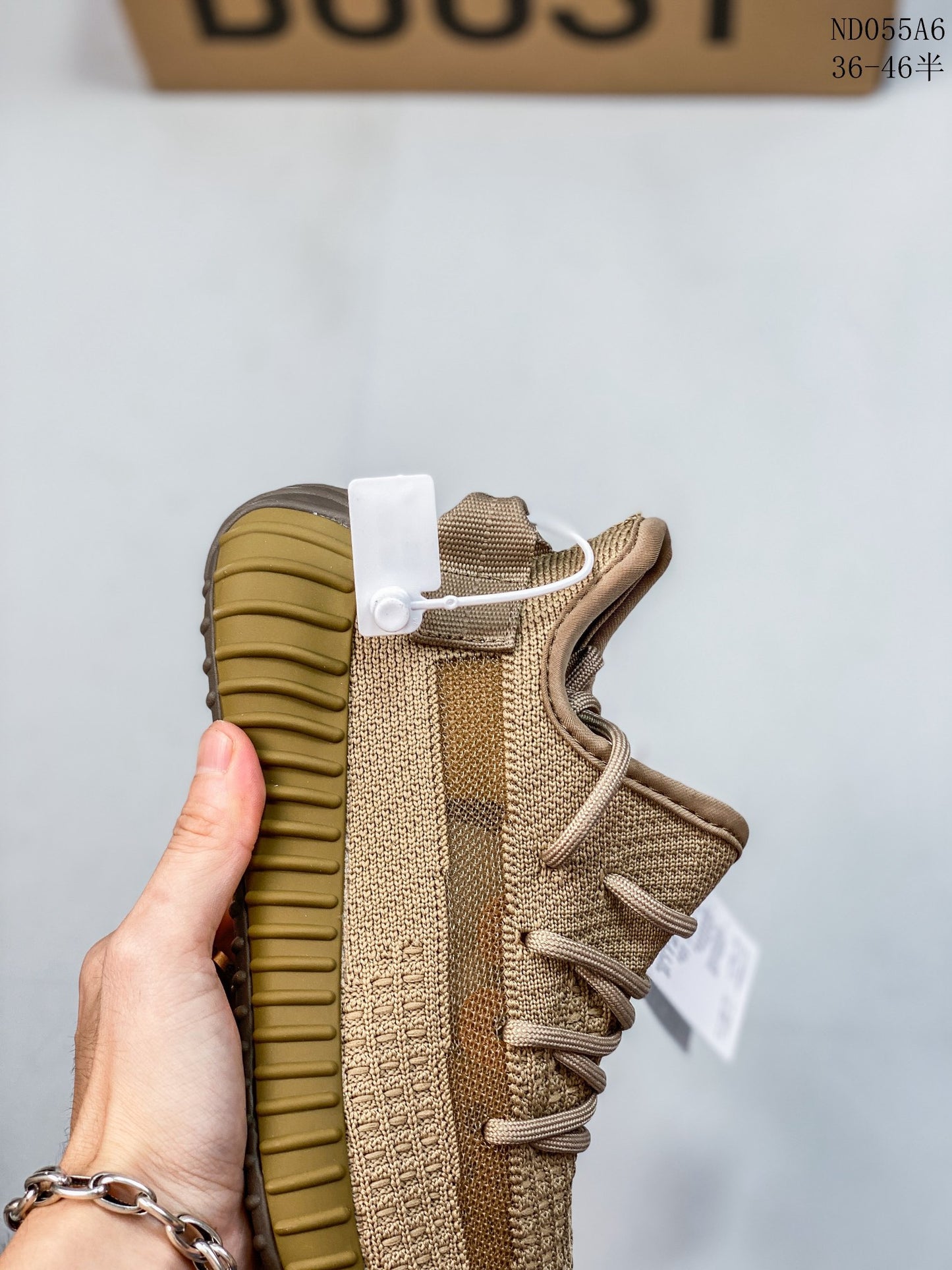 4YA74Z  Yeezy Fashion Sneakers (No Box, August-October Big Sale)