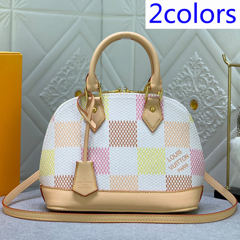 2XE335B hight quality leather Bags