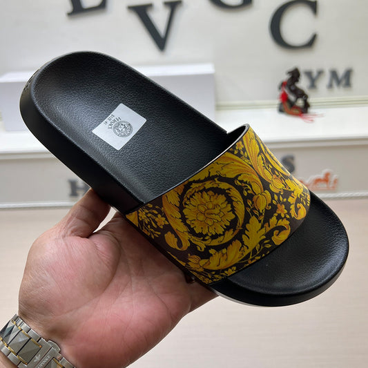 54V166Z   High quality leather slippers