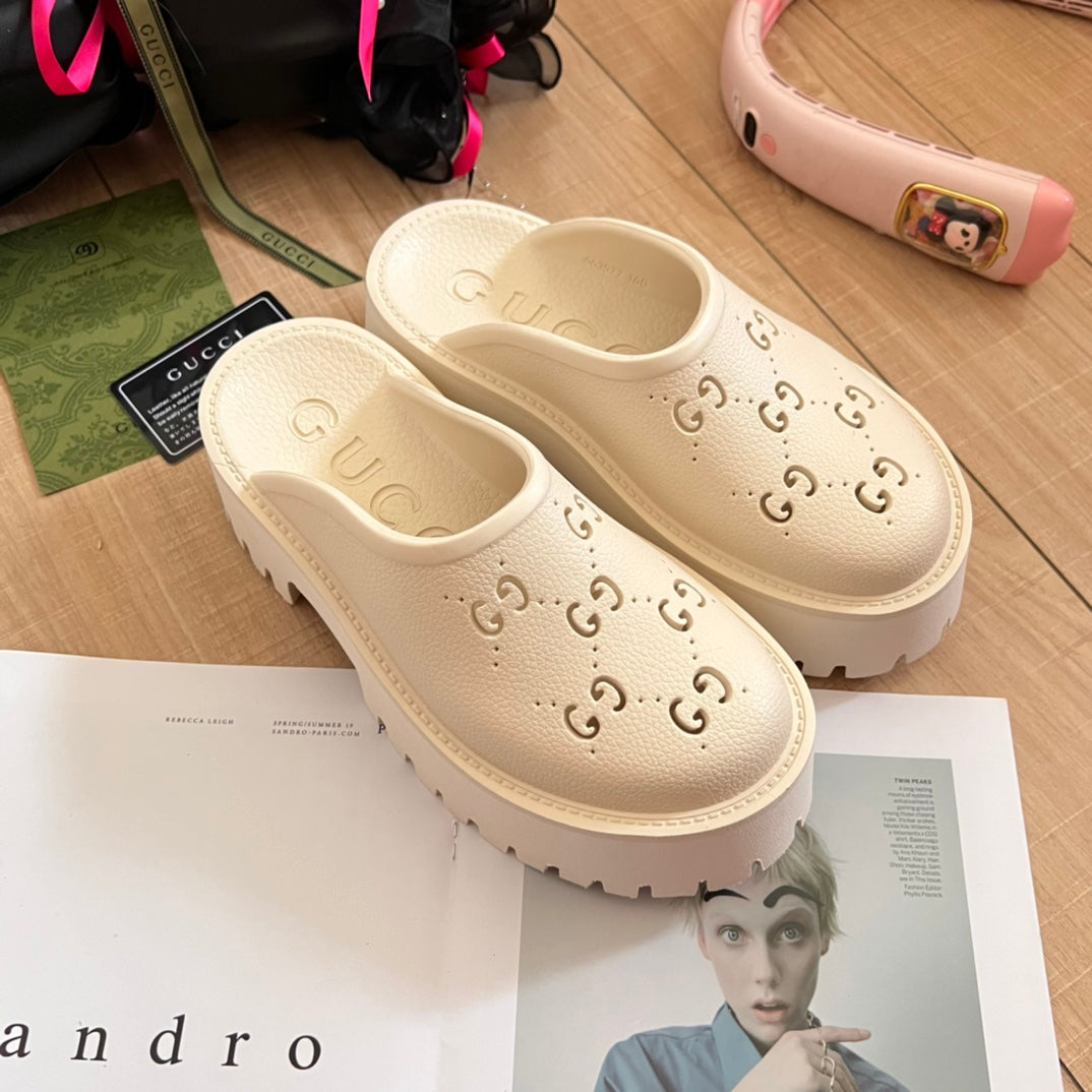 14B34Z   fashion slippers