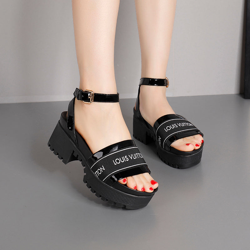 1:1 High quality leather sandals 2YE3Z