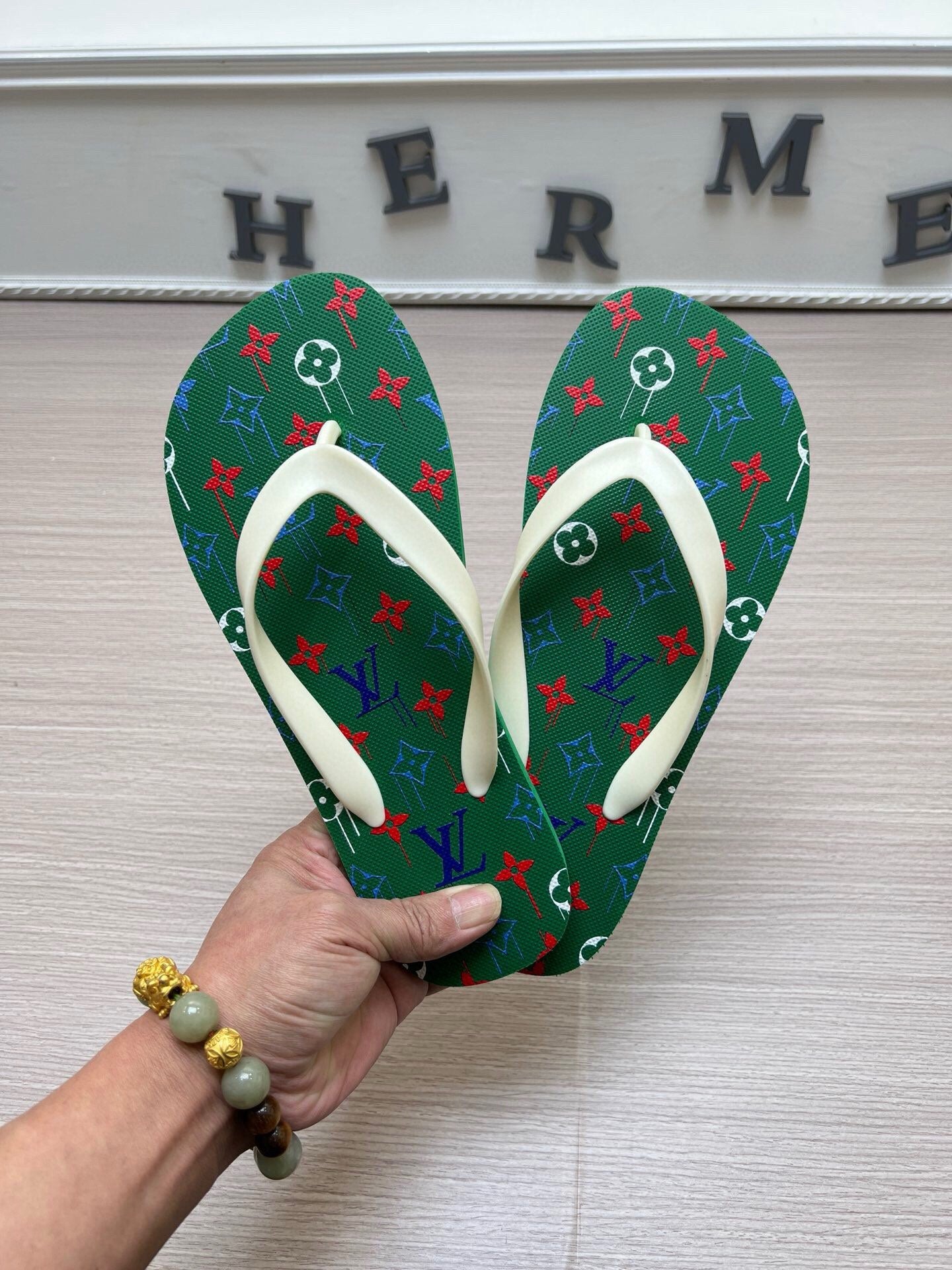 54E55Z   fashion  slippers