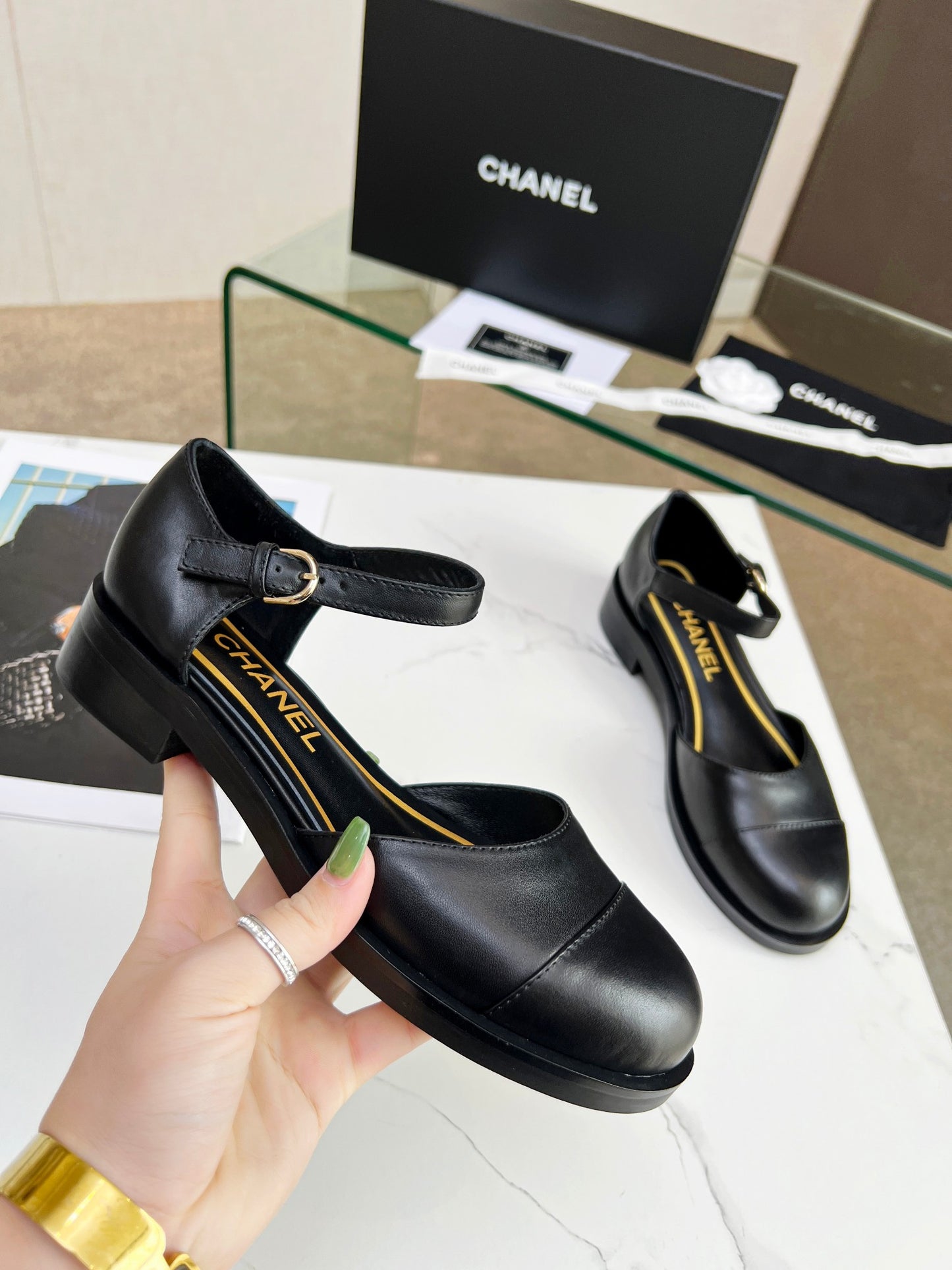 1:1 High quality leather sandals 2YC13Z