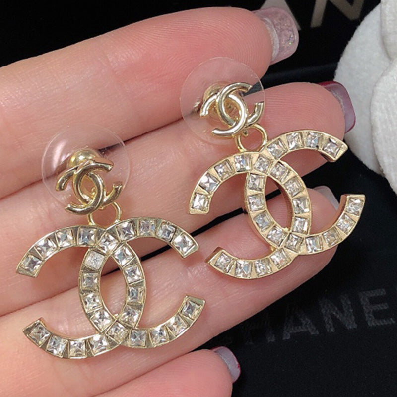 14C66E  Fashionable and high quality earrings