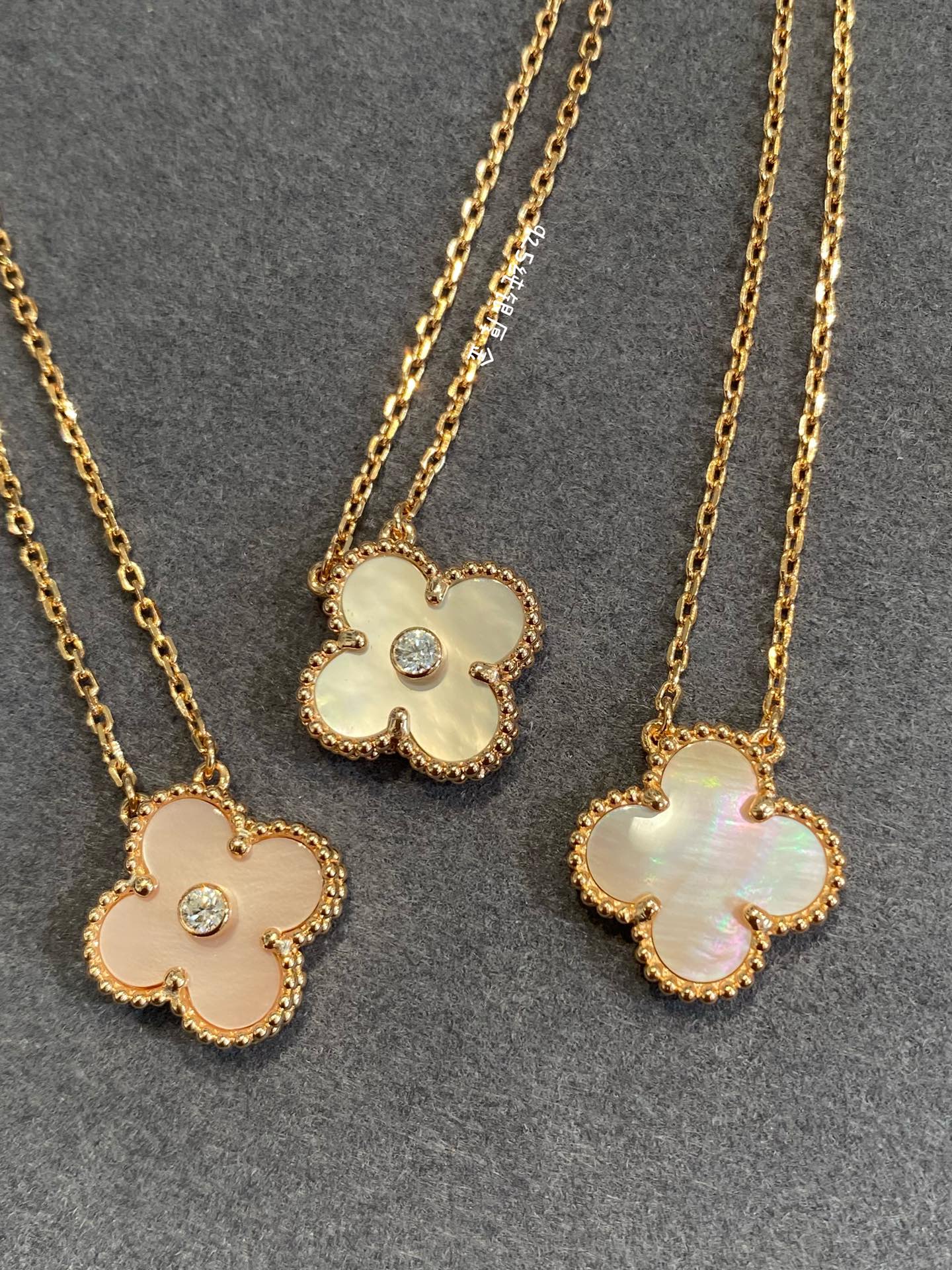 5XVA185X (1:1 High quality 1 flower necklace)