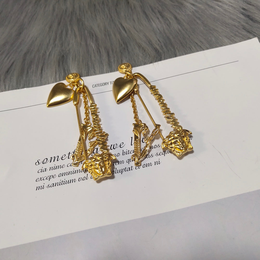 14V537E  Fashionable and high quality Earrings