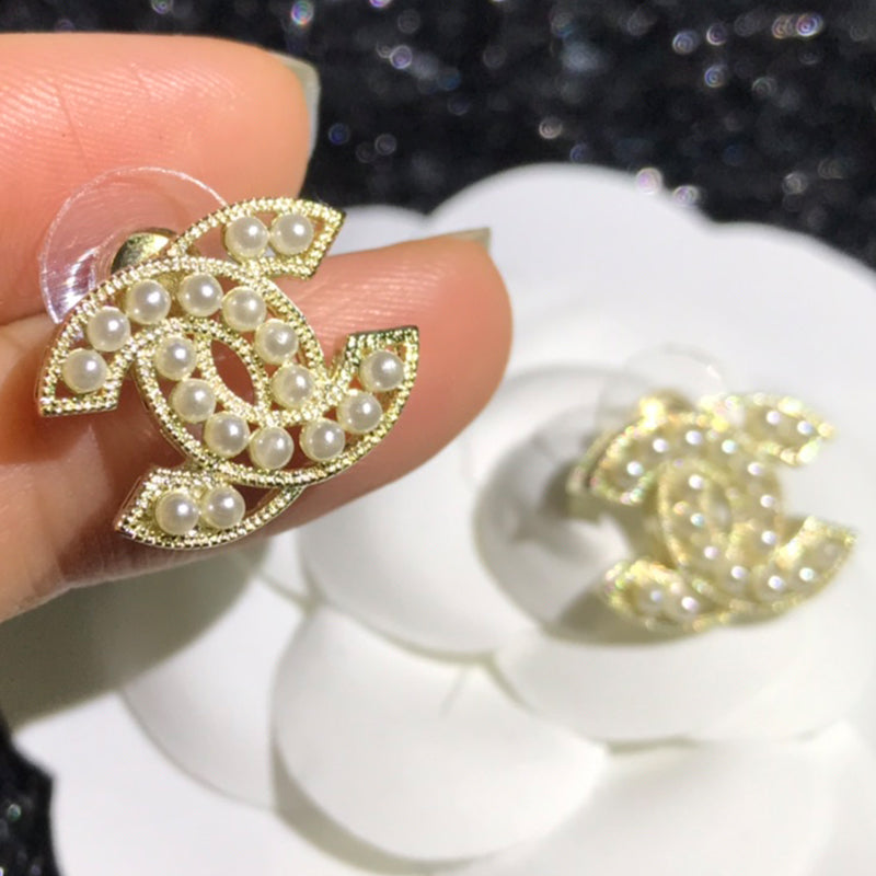 14C484E  Fashionable and high quality Earrings