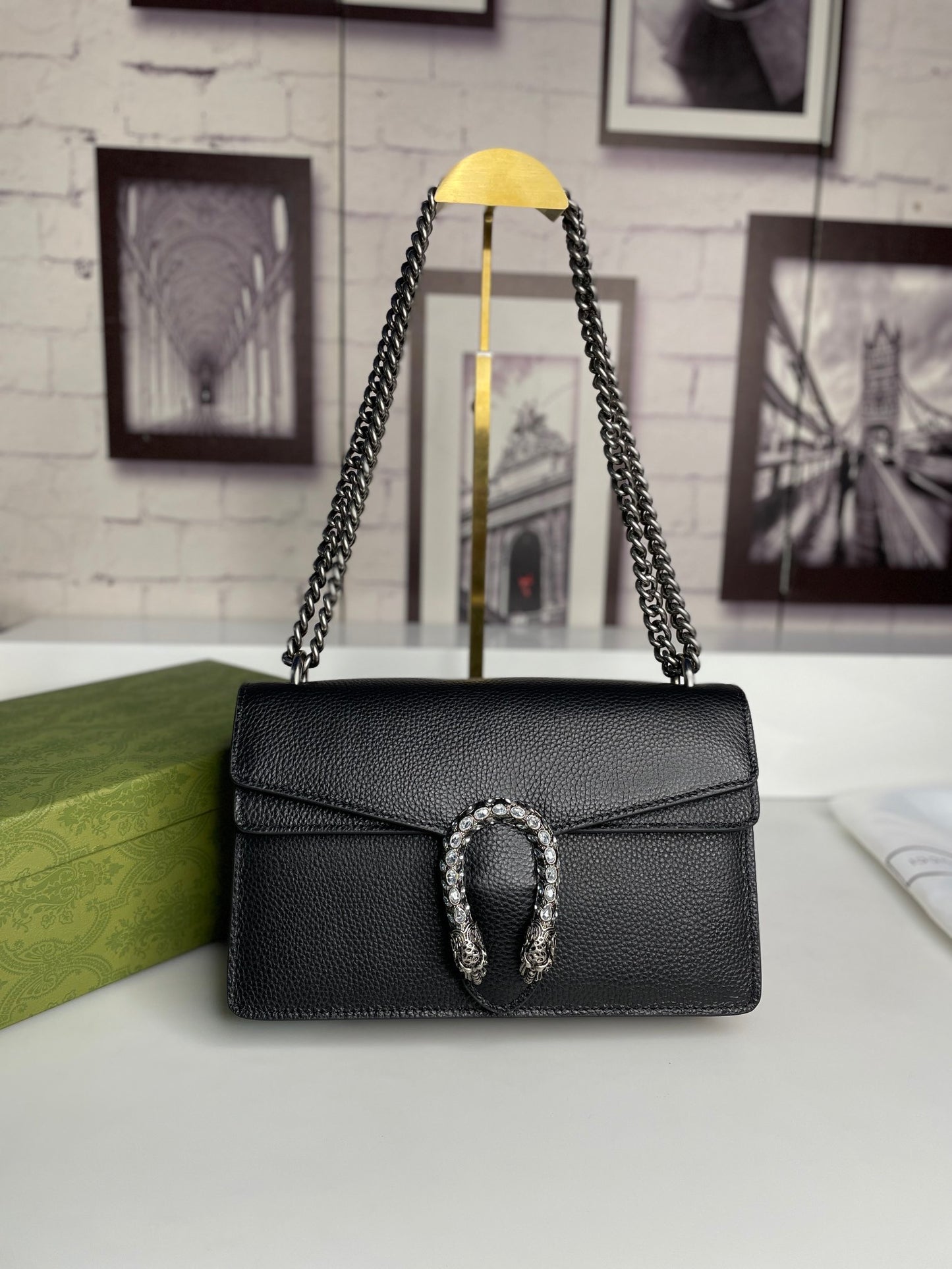 1XB458B Fashionable leather bag