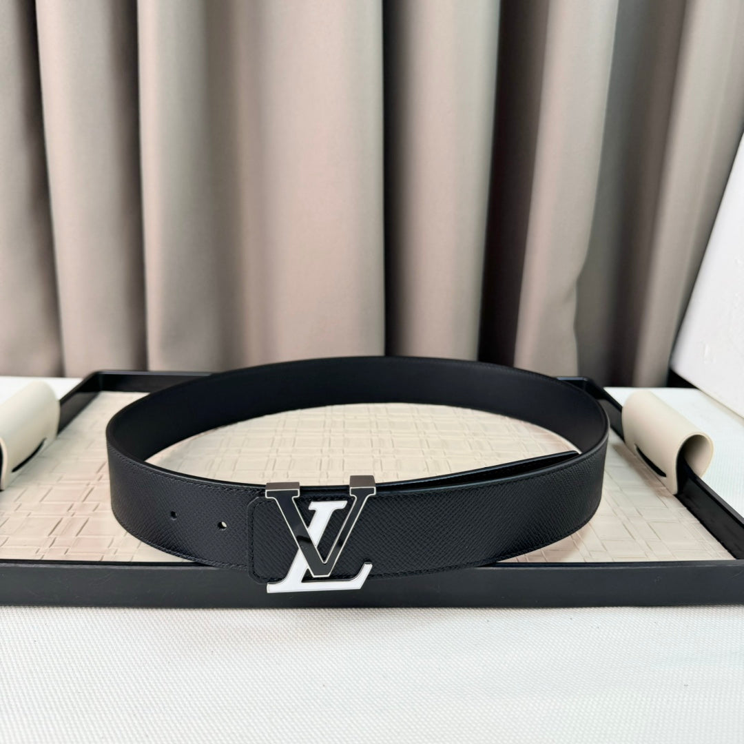 14E27P   (High quality leather belt With full package)