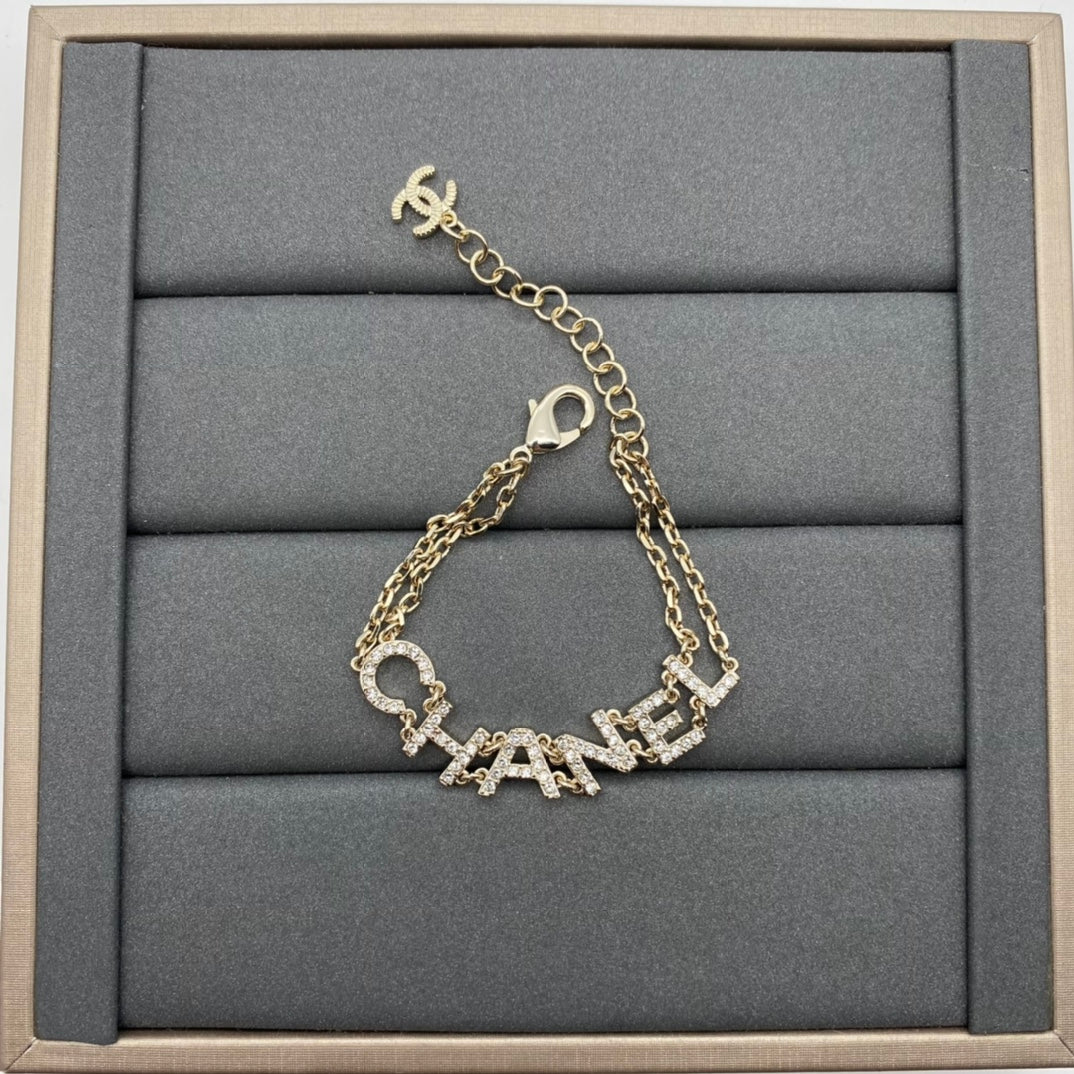 1NC86X Fashionable high -quality necklace bracelet earrings