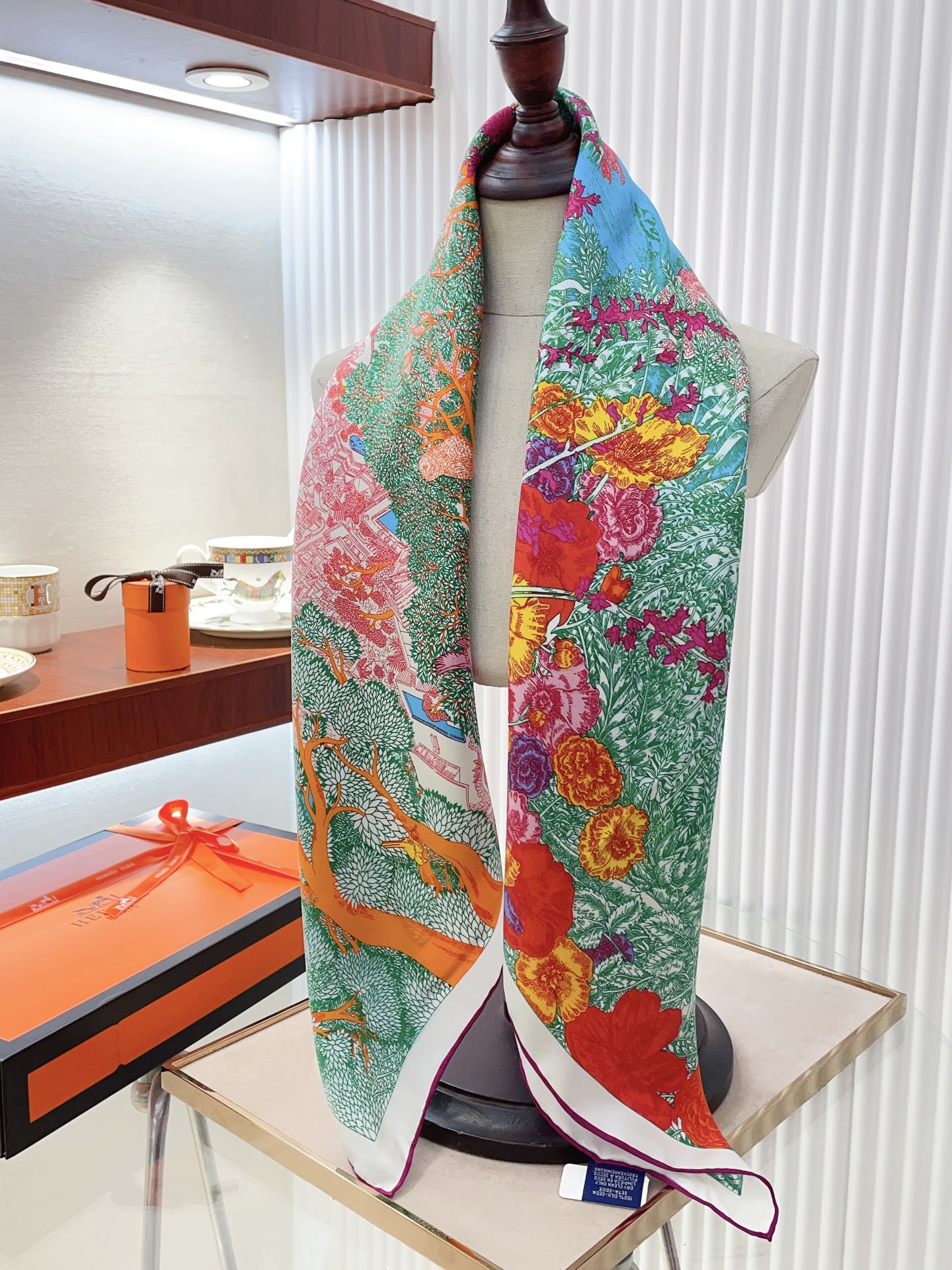 14E108W  Fashion high quality scarves