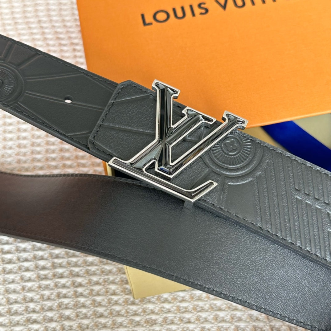 14E54P   (High quality leather belt With full package)