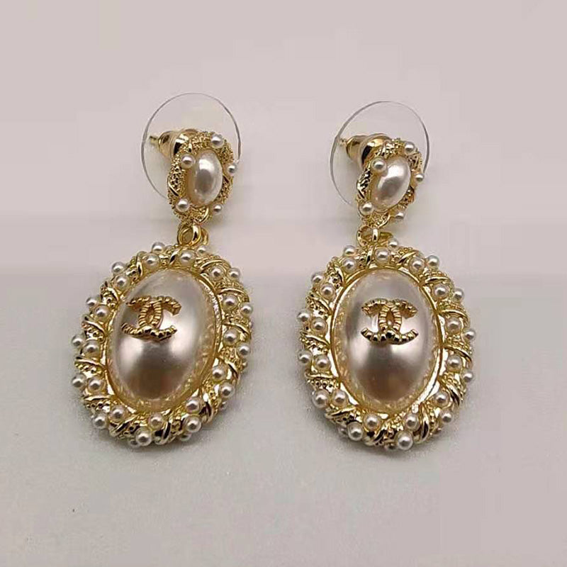 14C77E  Fashionable and high quality earrings