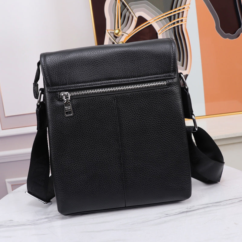 2XPD303B hight quality leather Men's Bags