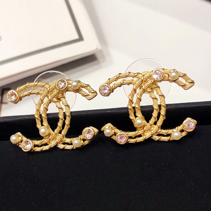 14C89E  Fashionable and high quality earrings